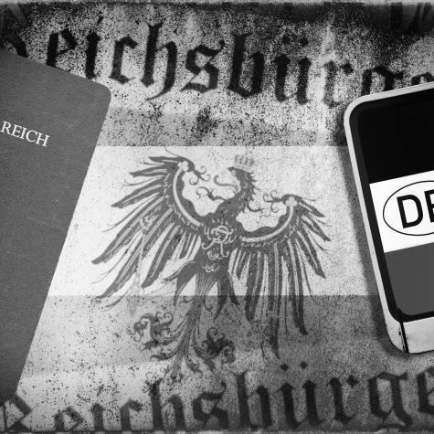 Die Aufnahmezeigt einen Reisepass mit Bundesadler und dem Aufdruck „Deutsches Reich“
